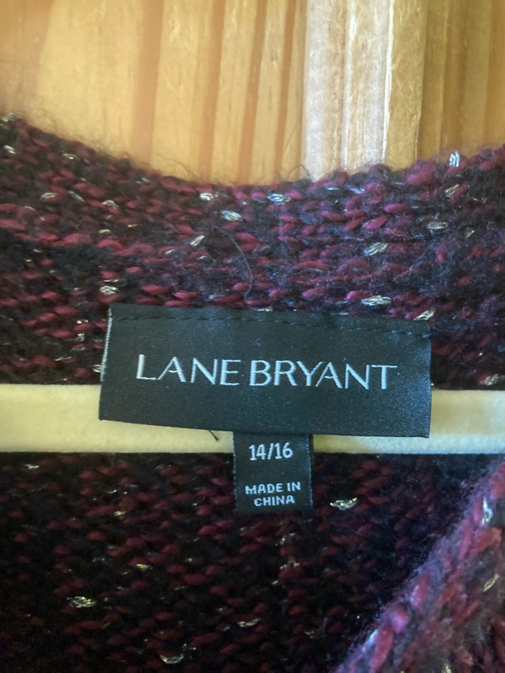 Lane Bryant red black gold short sleeve belted sweater size 14/16 - Picture 2 of 6